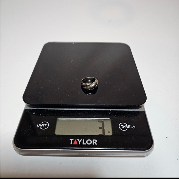 Sterling Silver 925 NF Signed Twist Knot Ladies Ring Size 8 Weighs 3 Grams - Picture 7 of 7